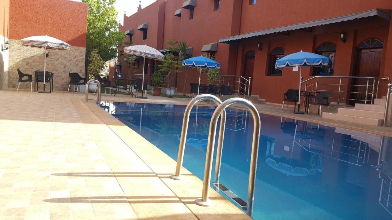 Hotel Ajil Cascades D'อูซูด ภายนอก รูปภาพ
